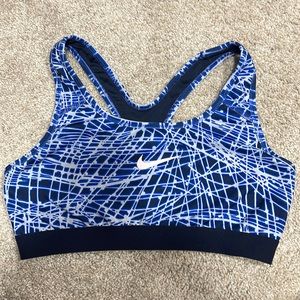 Medium Nike Dri-Fit Bra